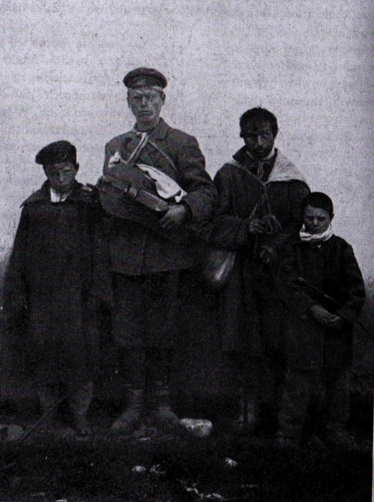 liroldo e mendicanti bielorussi, foto J Bulhad, prima del 1913, via dziady di piotr grochowski, edizioni paralele-2